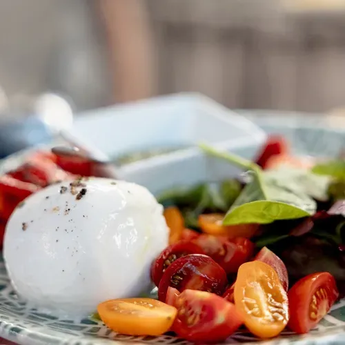 Буррата с Песто